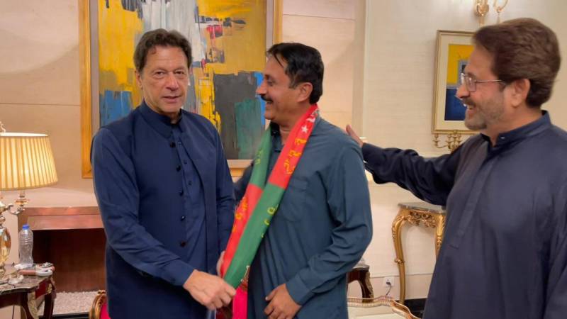 Jamshed Dasti joins PTI in meeting with Imran Khan