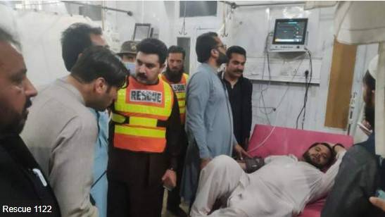 10 die, over 200 injured in powerful Pakistan earthquake