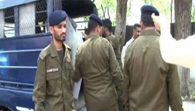 Wanted dacoit killed in Lahore encounter