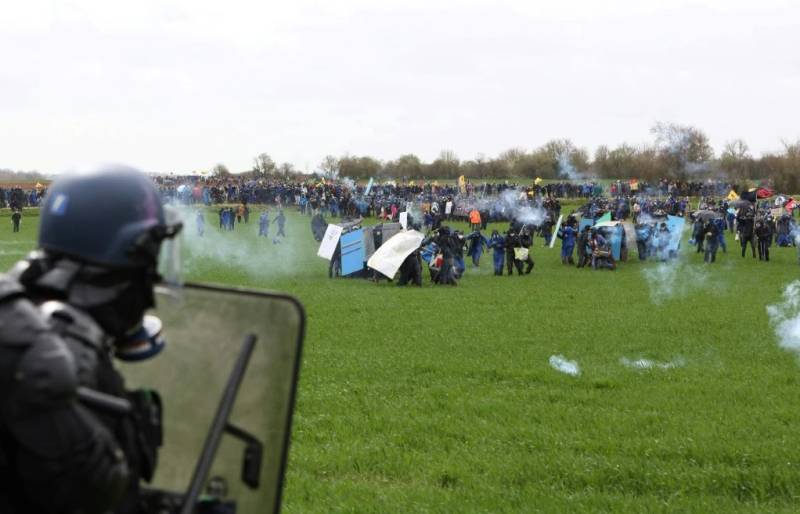 Protester fighting for life after France water protest clashes: prosecutor