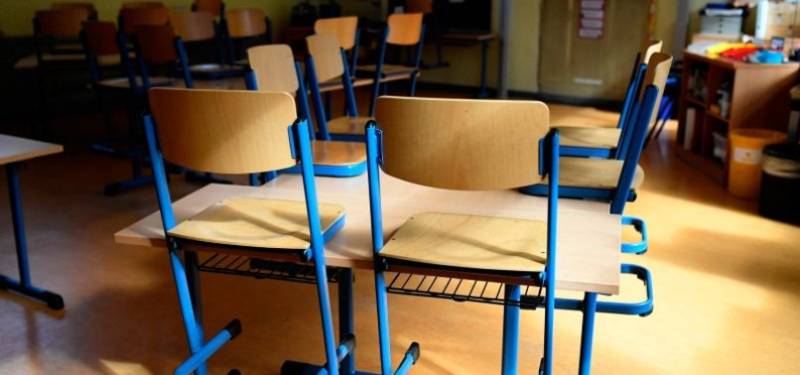 Dozens of Bulgarian schools shut over bomb threats