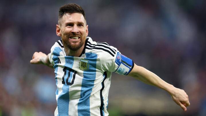 Messi scores 100th Argentina goal in Curacao romp