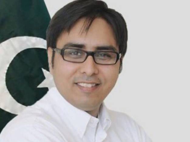 LHC allows Shahbaz Gill to go to US once