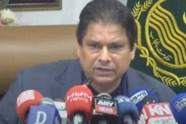 Fawad should refrain from using foul language: Amir Mir 