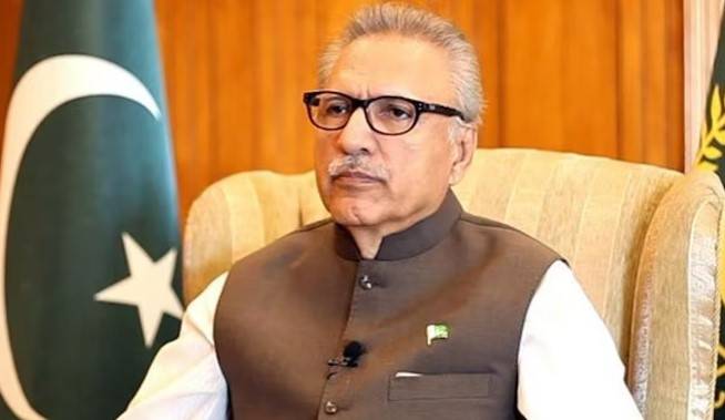 President Alvi returns judicial reforms bill to Parliament unsigned