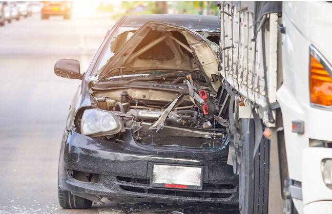Car-truck collision kills three young friends in Islamabad 