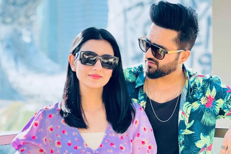 Sarah Khan’s GRAND WEDDING GIFT from hubby will surely amaze you!