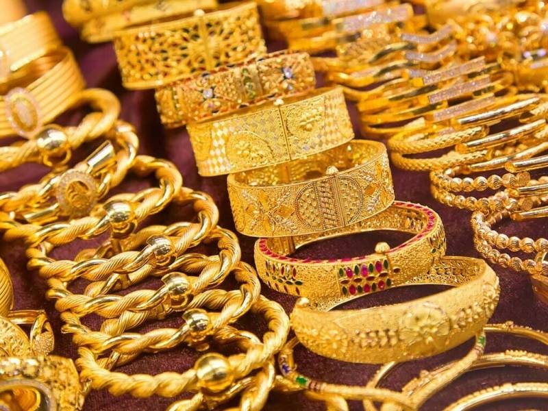 Gold prices see big decrease in Pakistan