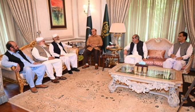 JI Amir calls on PM