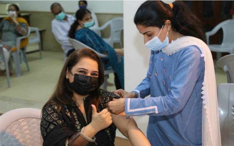 Covid kills another, infects dozens more in Pakistan