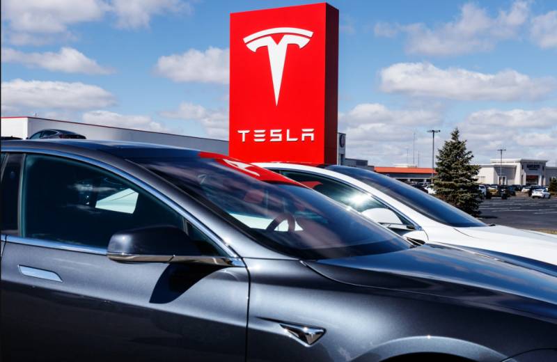Tesla shares rebound as it tweaks prices on luxury models