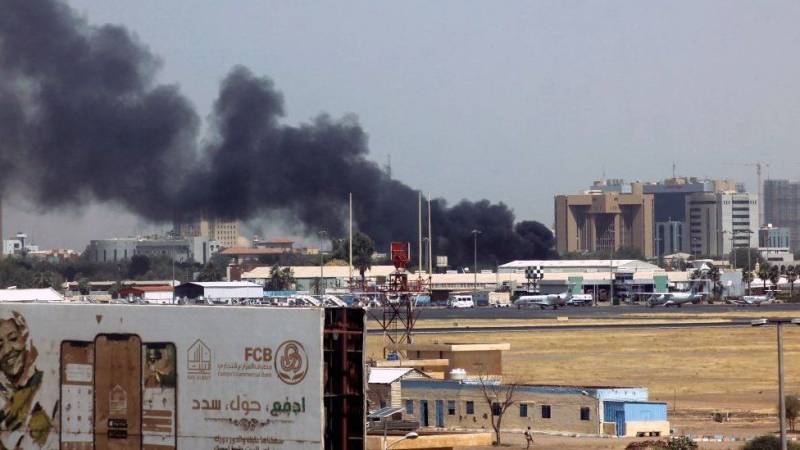 France has begun to evacuate its citizens and diplomatic staff from Sudan, where fighting between rival forces has entered its second week