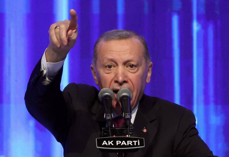 Ailing Erdogan re-emerges by video link with Putin