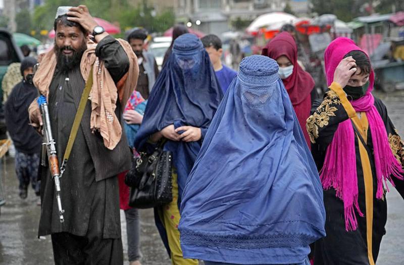 UNSC unanimous resolution calls on Taliban to reverse ban on women, girls
