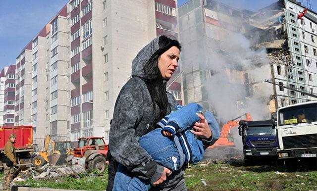 Russian strikes kill 26 including five children in Ukraine