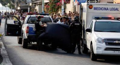 Armed attack kills 10 in Ecuador port Guayaquil
