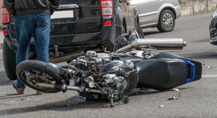 Little girl among three die in Lahore accident
