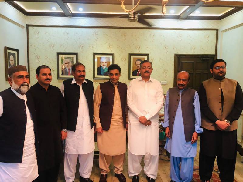 Ex MNA, MPA from Hafizabad join PML-N 