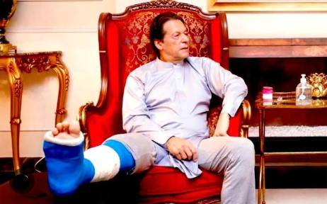 Imran Khan to visit hospital in emergency as foot wound worsened 