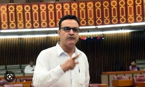 PAC chairman warns issuing notice to SC Registrar