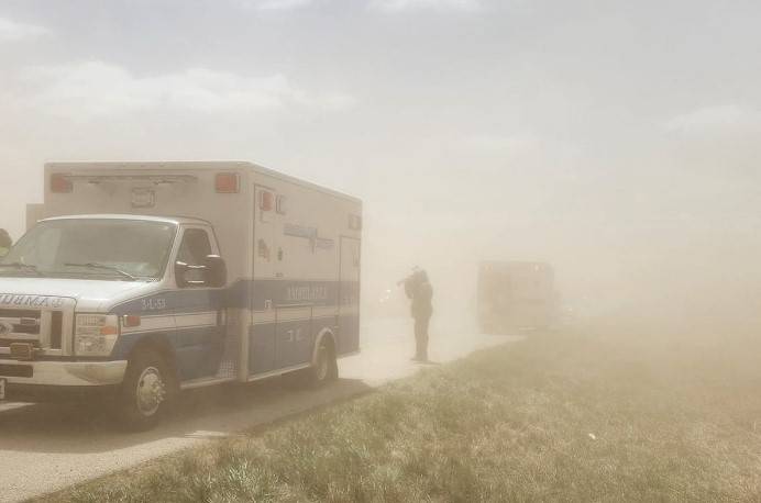 Six dead after dust storm causes fatal US car crash