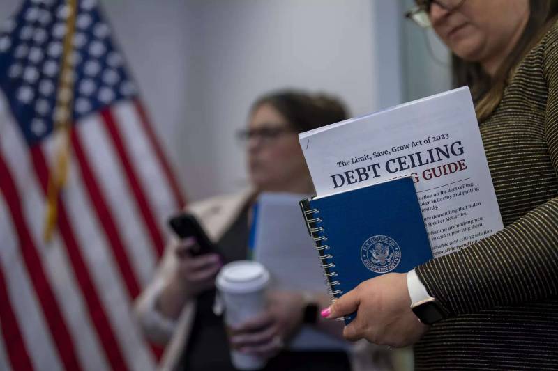 White House 'will not negotiate' on debt ceiling