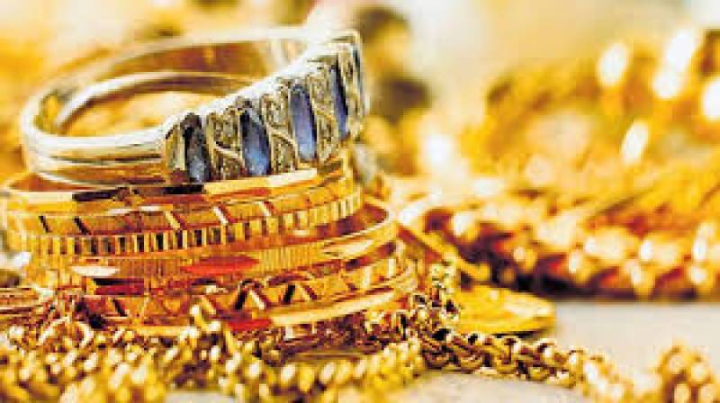 Gold prices take a big jump in Pakistan