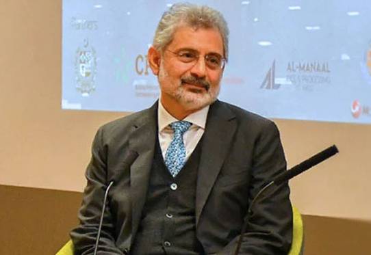 Justice Qazi Faez Isa to do chamber work for another week