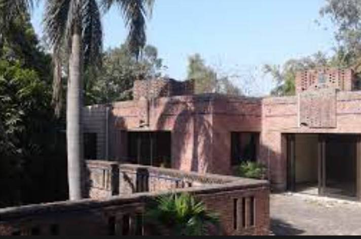 Imran Khan sent notice to pay luxury tax on Zaman Park house