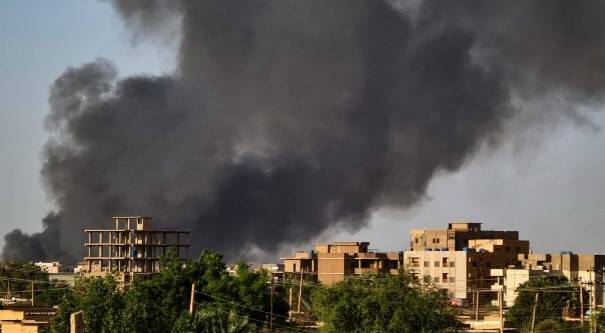 Air strikes, combat as one-week Sudan truce officially starts