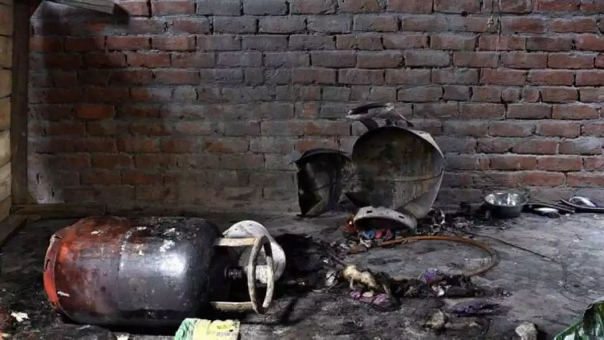 Boy dies as cylinder blast brings down house in Rawalpindi