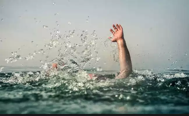 Four little girls drown in Khairpur fish pond