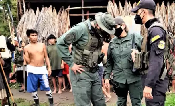 Venezuela armed attacked with bows and arrows