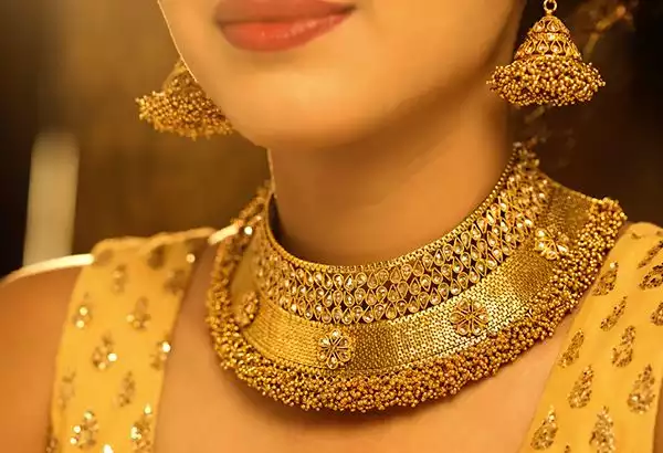 Big fall in gold prices