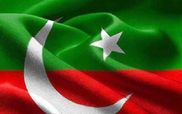 Makhdoom Ali Raza Shah, Farooq Malik join list of PTI deserters