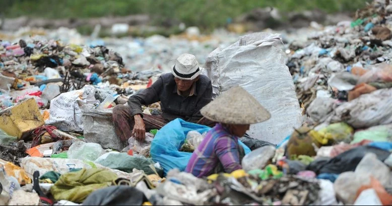 PM Shehbaz, Punjab CM vow to combat plastic pollution
