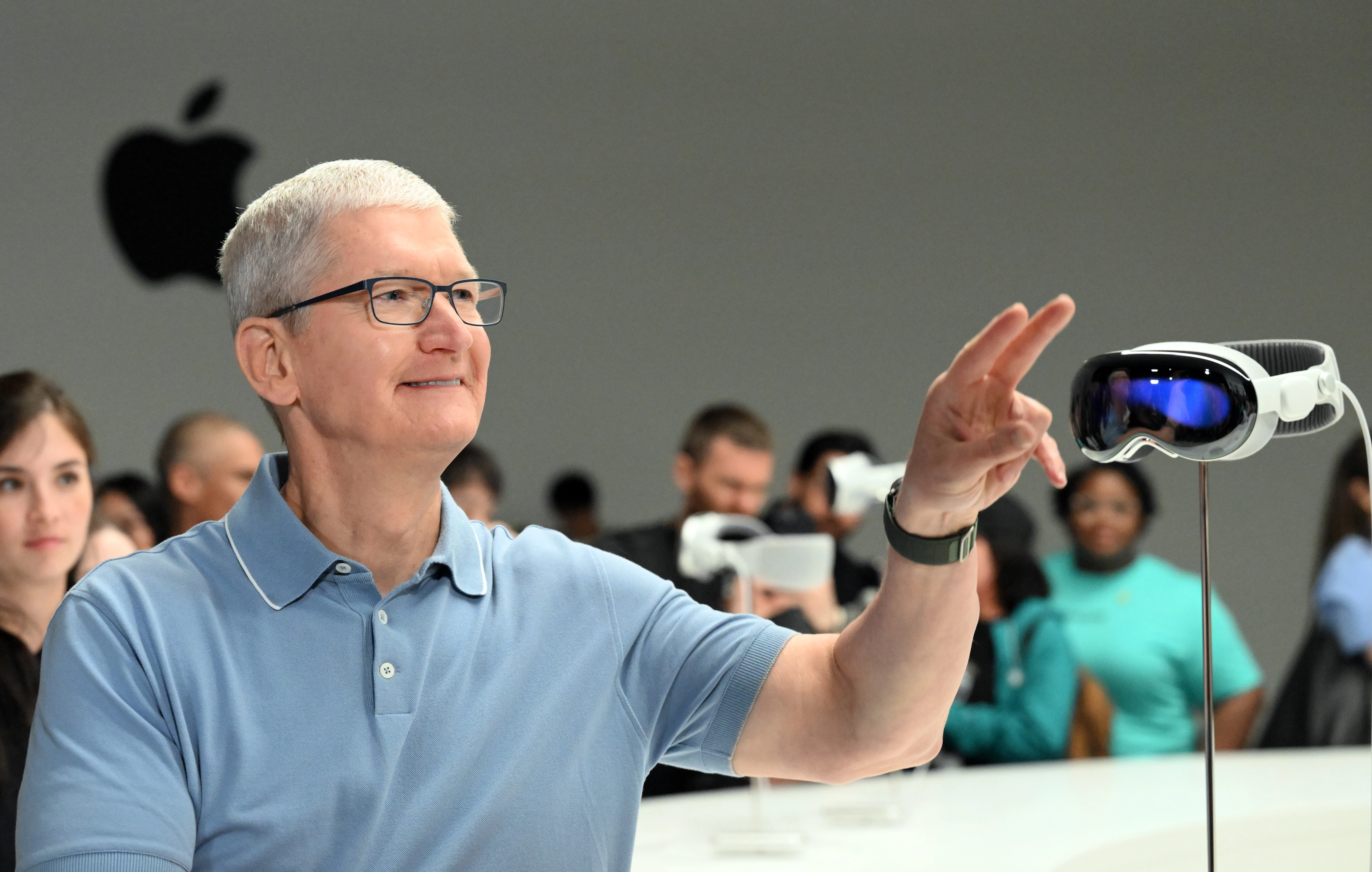 Apple lays down the gauntlet to the metaverse