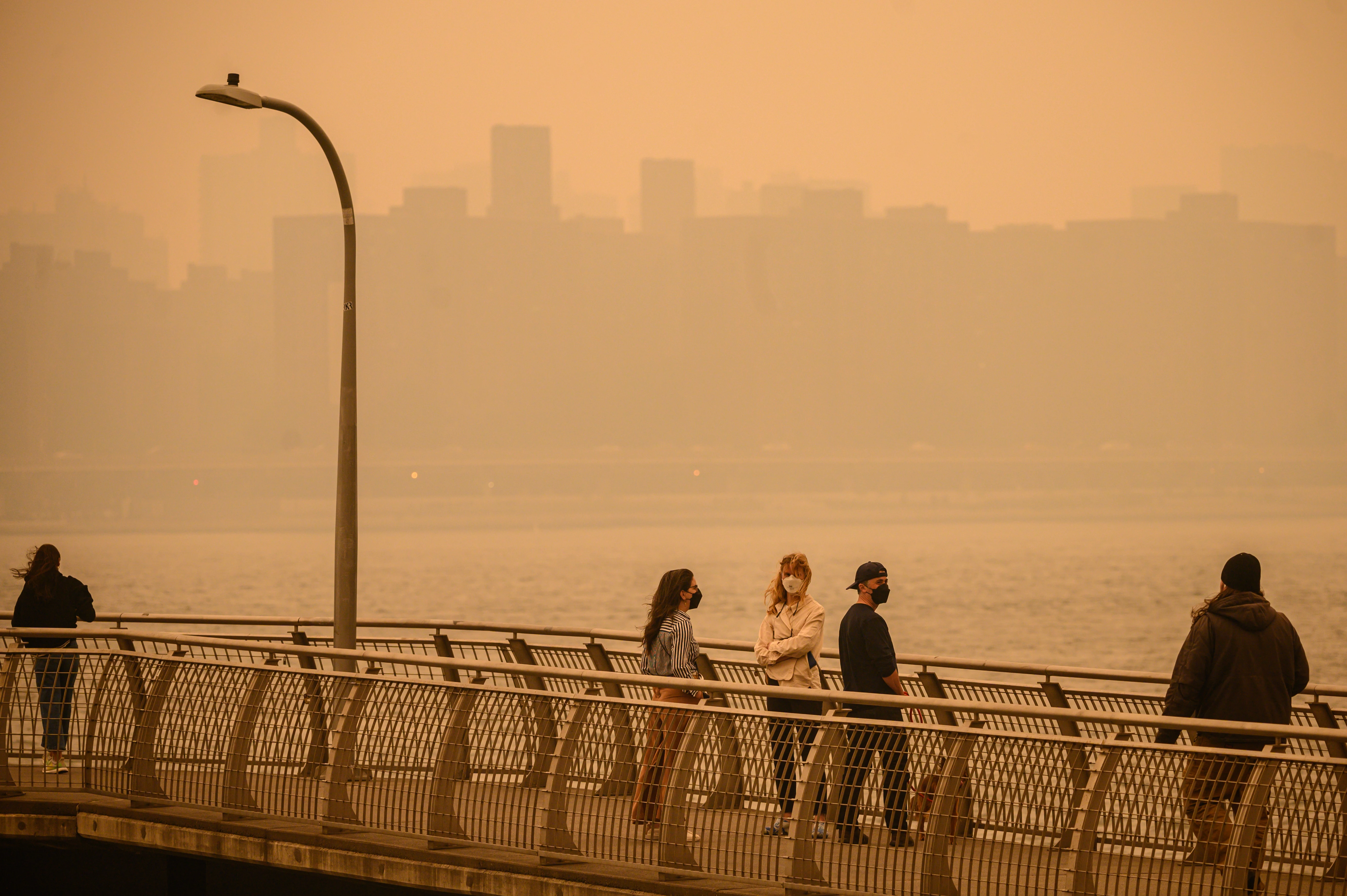 Canada wildfires shroud New York in apocalyptic haze