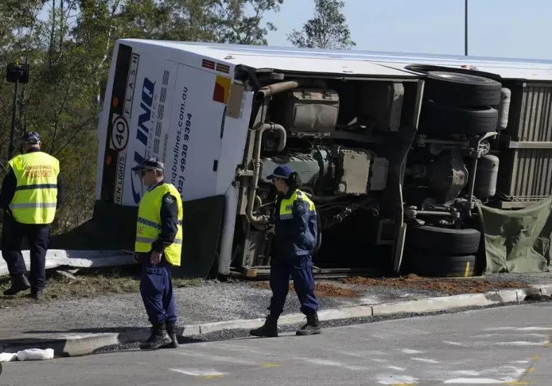 Ten dead in Australia wedding bus crash