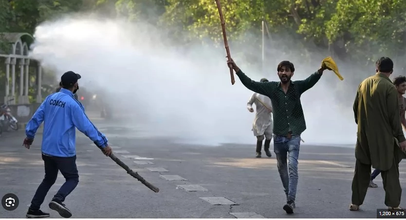 Ex-media anchors booked for inciting violence on May 9