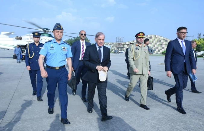 PM departs for two-day official visit to Azerbaijan