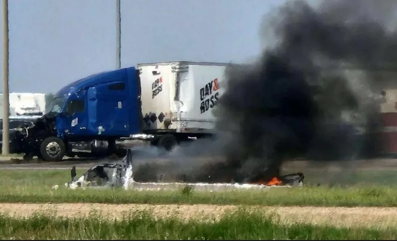 15 killed in central Canada road accident