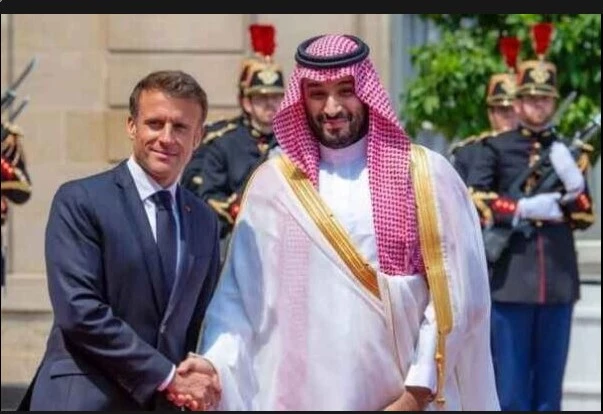Macron, Saudi Crown Prince call for end to 'political vacuum' in Lebanon