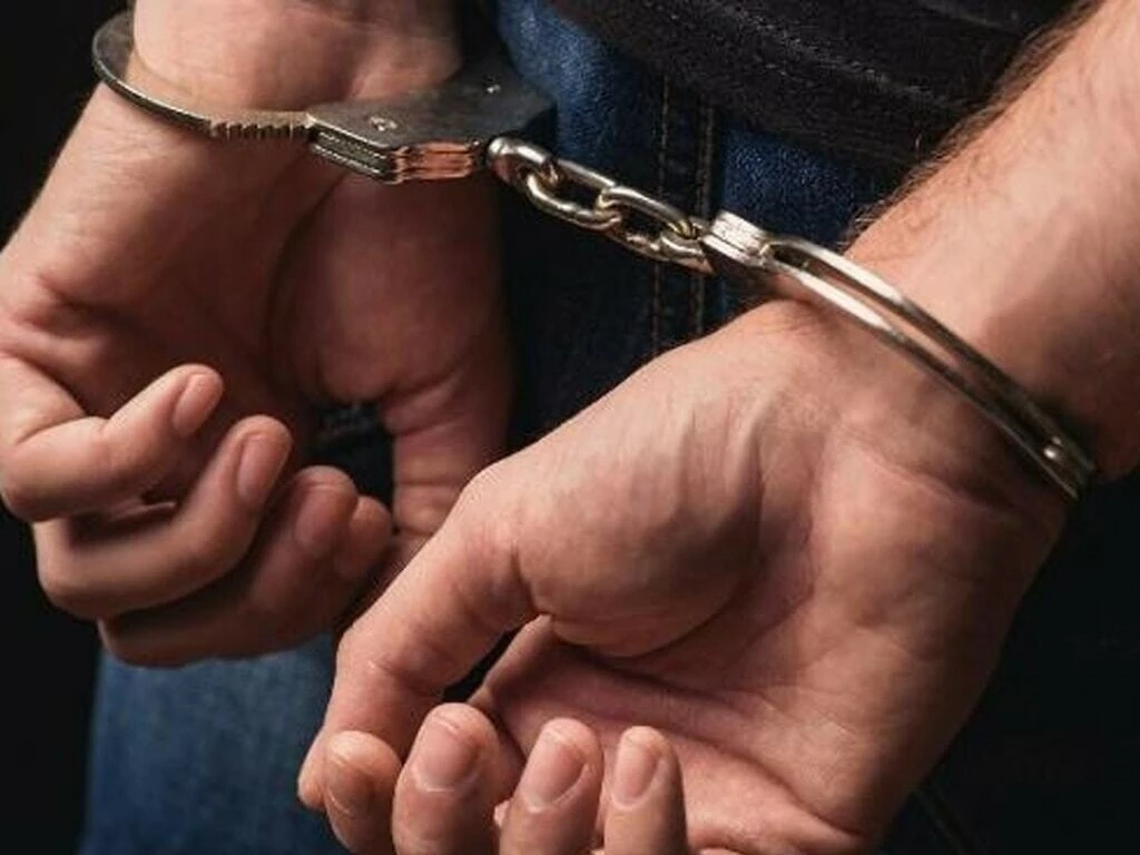 27 PTI workers again held for meeting Imran Khan