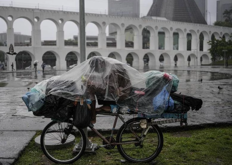 Cyclone leaves 11 dead, 20 missing in southern Brazil