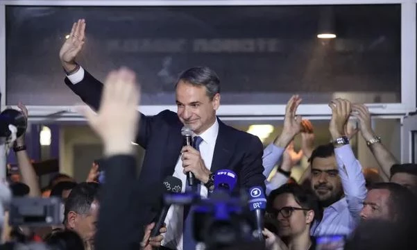 Mitsotakis on course to return as Greek PM in new vote