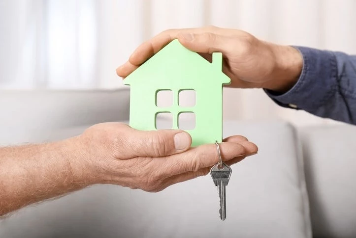 Property deal promises to bring in big money, predict stars