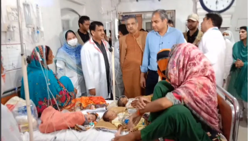 CM Naqvi inquires after patients at Children Hospital Multan