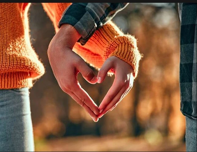 Stars tell folks to pay attention to their love life