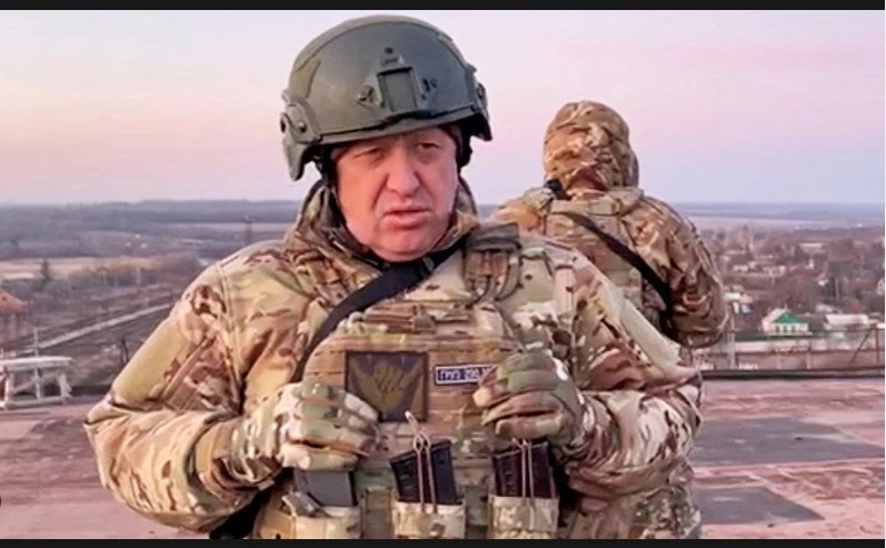 Wagner chief vows to topple Russian military leadership